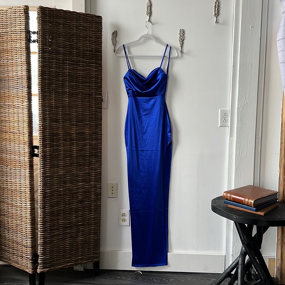 Thigh high slit, gorgeous blue silk dress - perfect for formal!